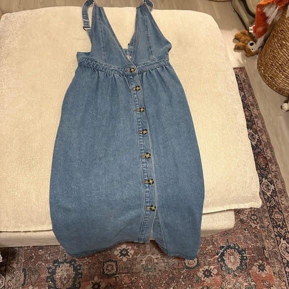 En crème midi Jean dress size small - Picture 3 of 5